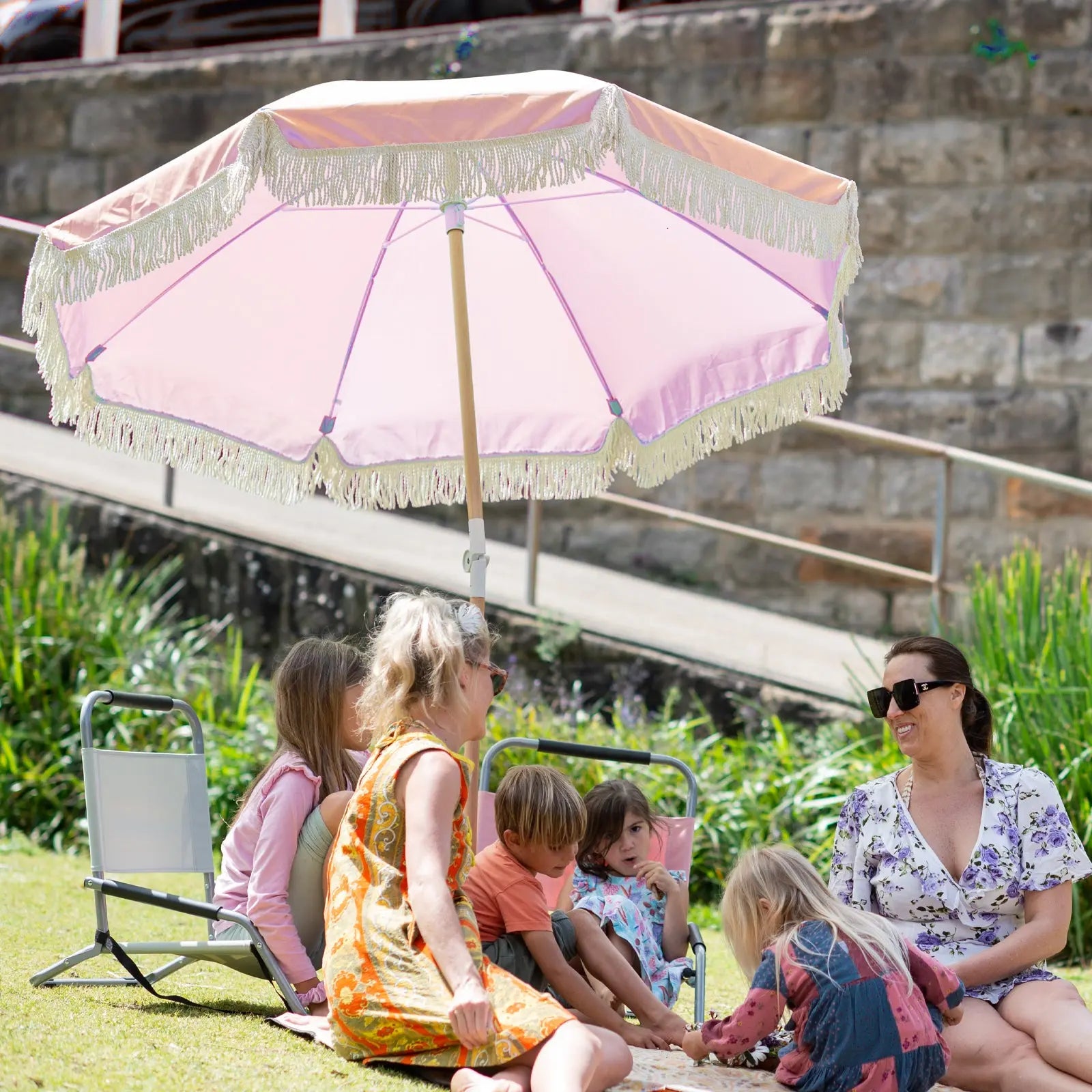 Havana Outdoors Beach Umbrella Portable 2 Metre Fringed Garden Sun Shade Shelter - Dusty Rose Summer Shield